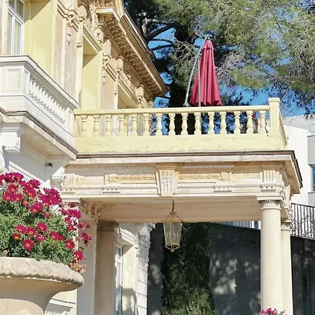 Monique-parking Free Apartamento