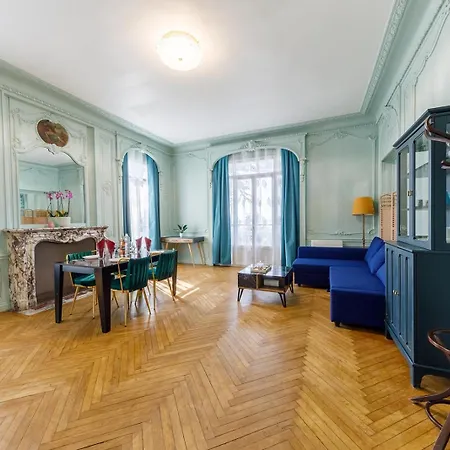 Monique-parking Free דירה ניס