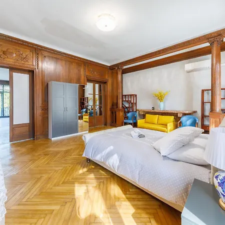 Monique-parking Free דירה *